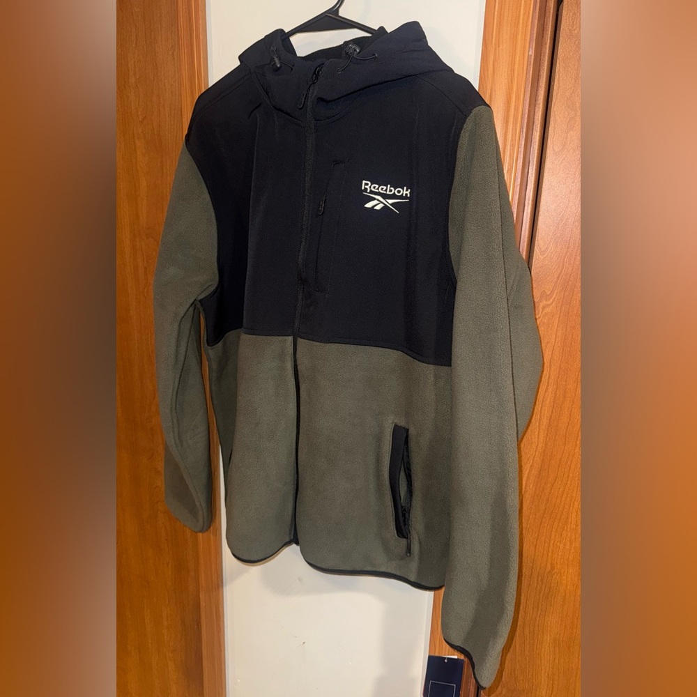 Reebok Two-Tone Black and Olive Fleece Zip
Up Sweater S/M/L